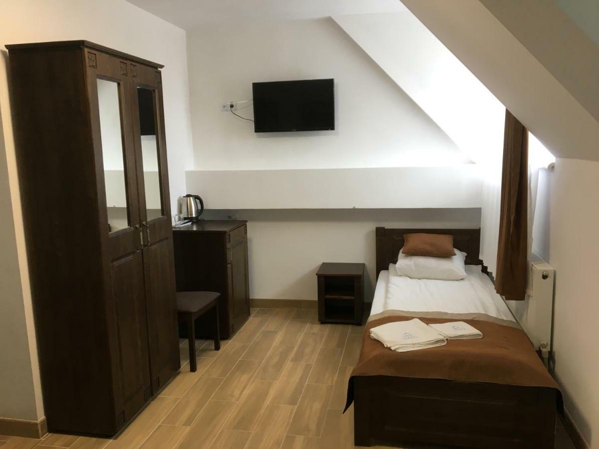 Europa Hotel Rakhiv Exterior photo